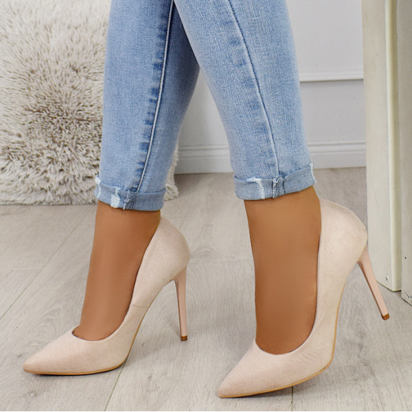 beżowe zamszowe szpilki